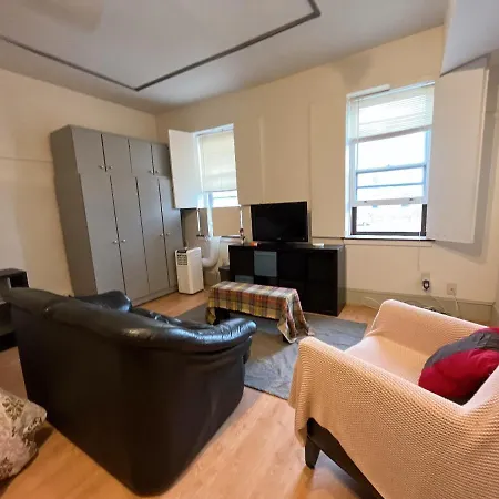 Lovely Northern Liberty Studio 1 Queen 1 Sleeper Kitchen Full Bath Apt B